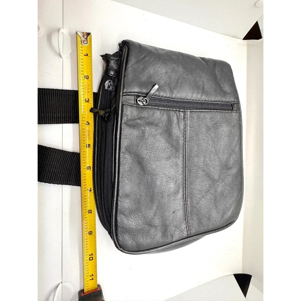 Buxton Black Genuine Leather Crossbody Bag Messenger Travel Multi-Pocket‎ Slim